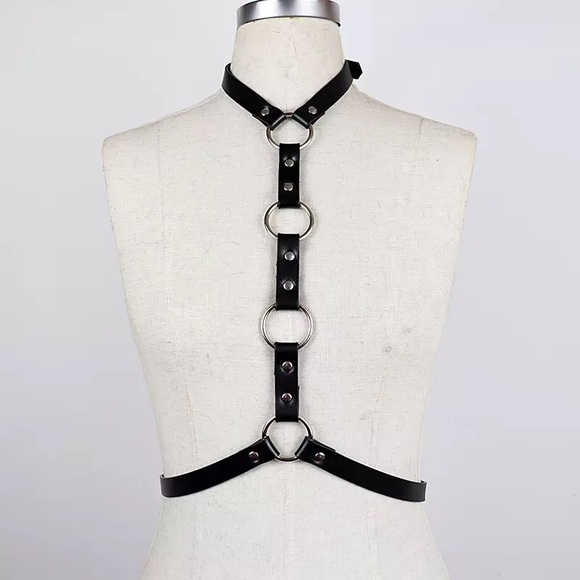 Black Bow Faux Patent Leather Strap Harness - Picture 2 of 3